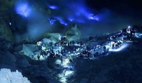 BLUE FIRE OF IJEN CRATER5